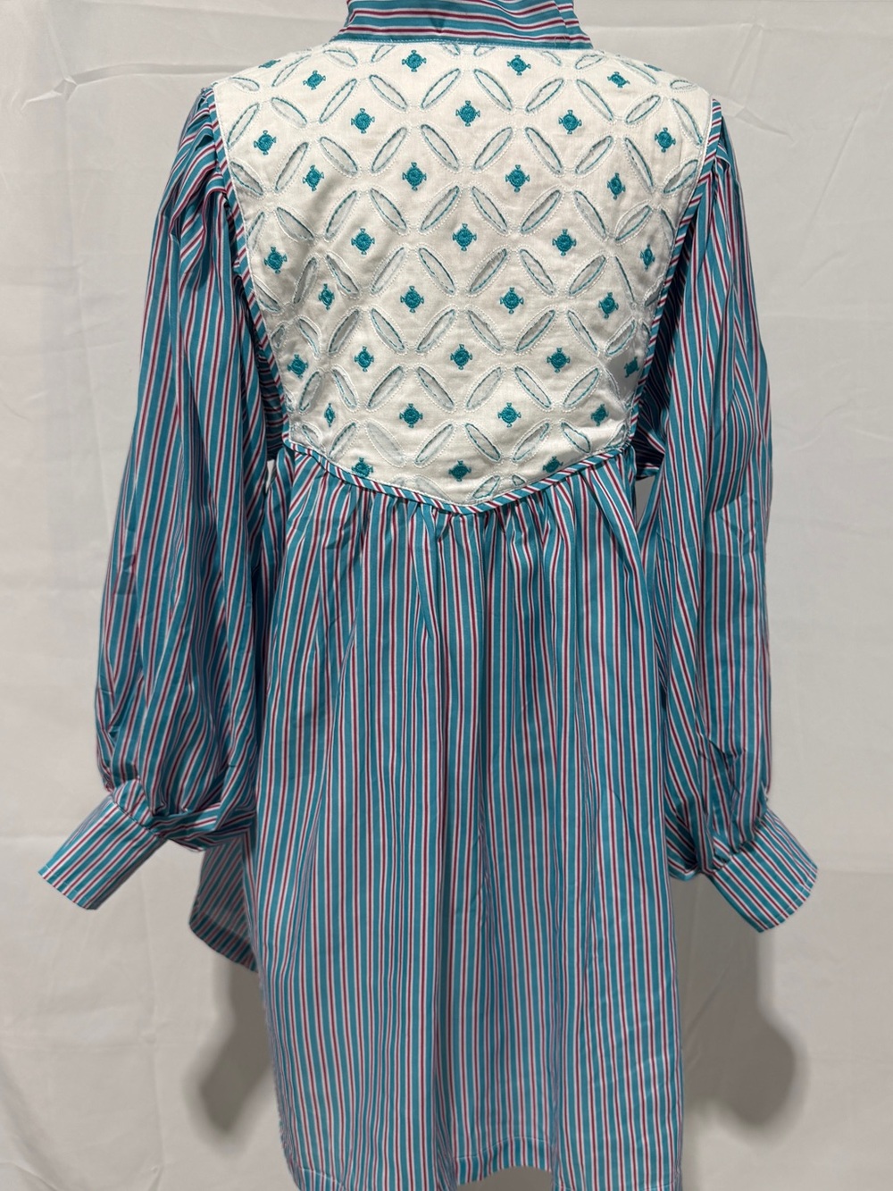 NWT Pomander Place Embroidered Juliette Mini Dress, Size Small, Tuckernuck - Picture 5 of 9